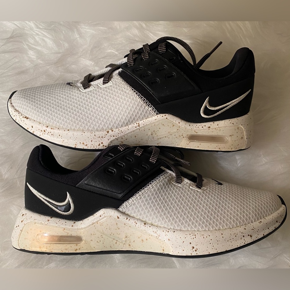 Nike Training Air Max Bella TR 4 Sneakers